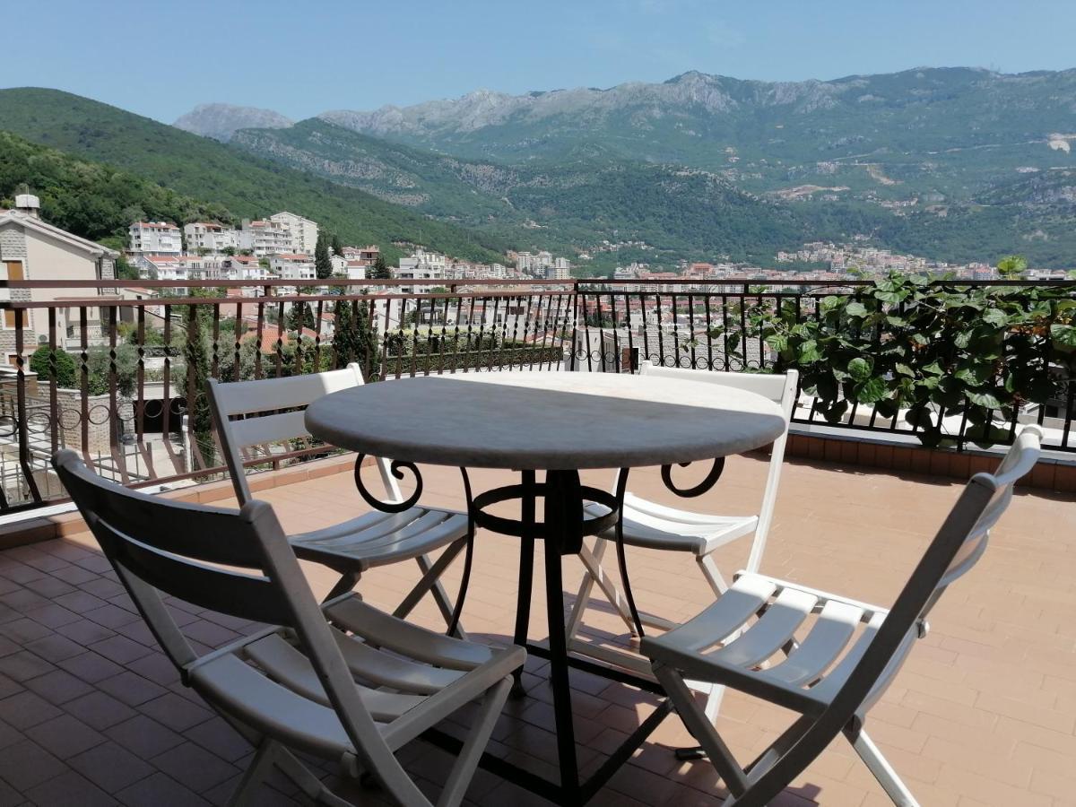 Lovely Apartment With Big Terrace In Budva Luaran gambar