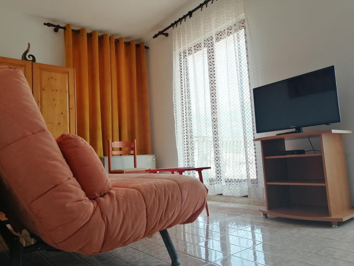 Lovely Apartment With Big Terrace In Budva Luaran gambar