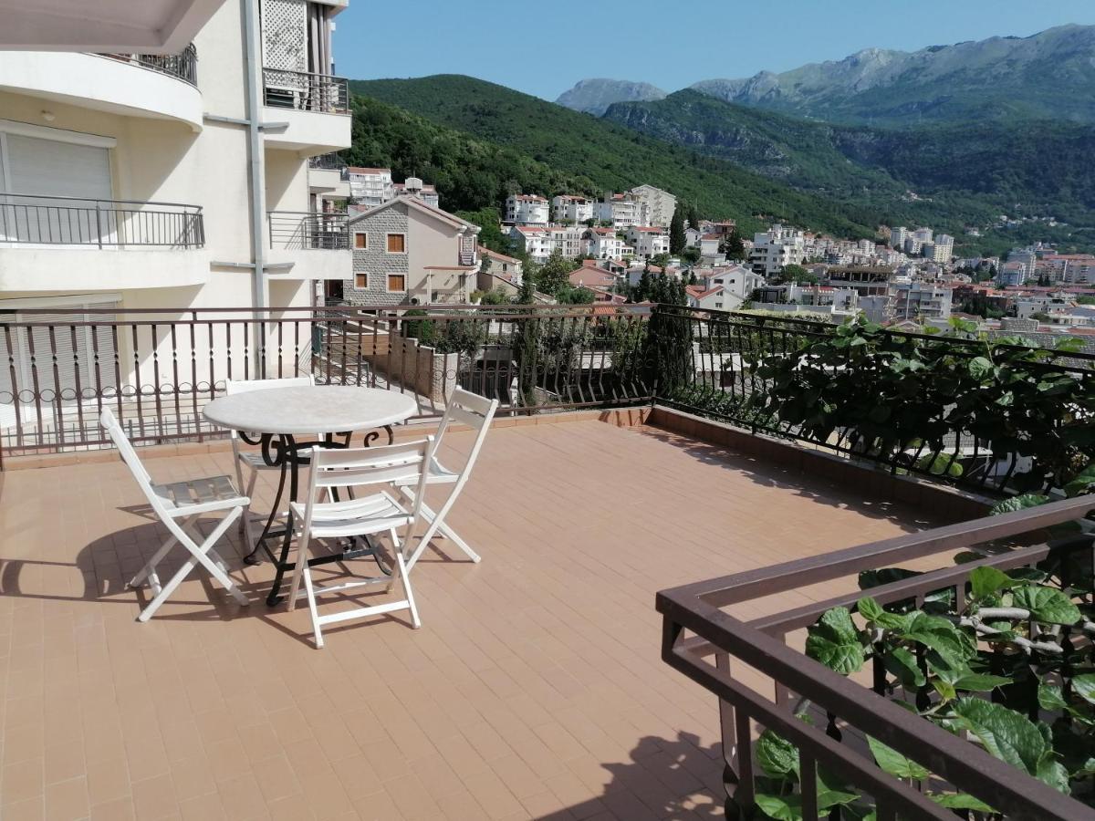 Lovely Apartment With Big Terrace In Budva Luaran gambar